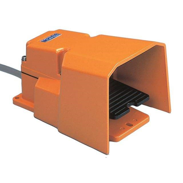 Lợi ích của việc sử dụng công tắc bàn đạp là gì